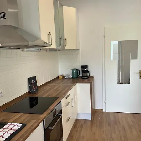 Gemuetliches Mit Eigener Terrasse, Kueche, Wifi Und Smart-tv In *