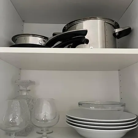 Gemuetliches Mit Eigener Terrasse, Kueche, Wifi Und Smart-tv In * هام